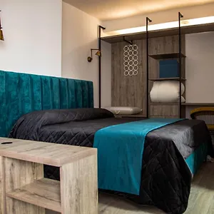 Lucas Premium , Tirana Albania