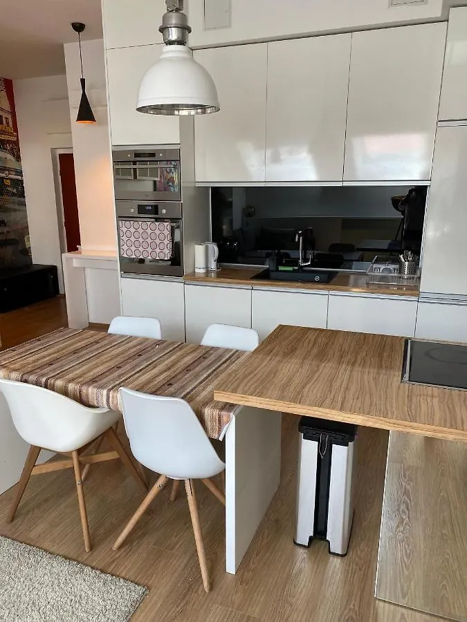 Venus Apartments - Gozsdu Court I contacts